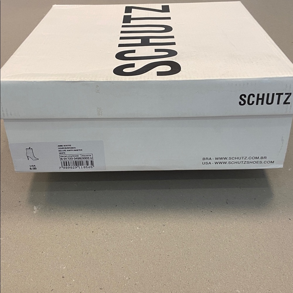 SCHUTZ White Shoe Box with Black Logo